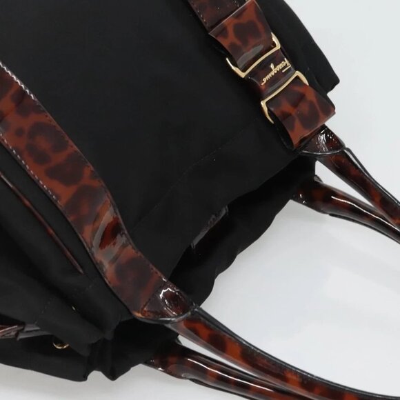 Salvatore Ferragamo Shoulder Bag Nylon Black Gold Auth 118189 - Picture 7 of 14